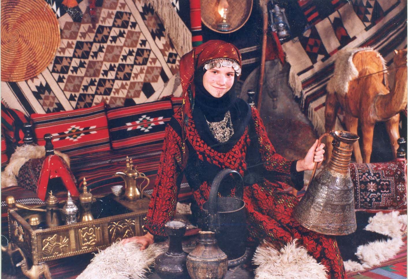 Traditional Jordanian Clothing: A Reflection of Art, Identity, and Heritage